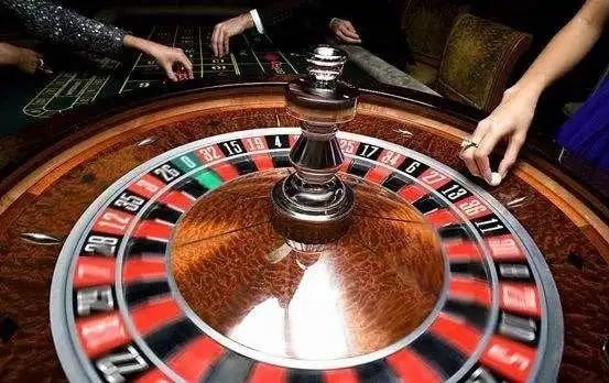 888bbet Slots ကစားနည်း အဆင့်ဆင့်ကို ပြသနေသည့် မြင်ကွင်း